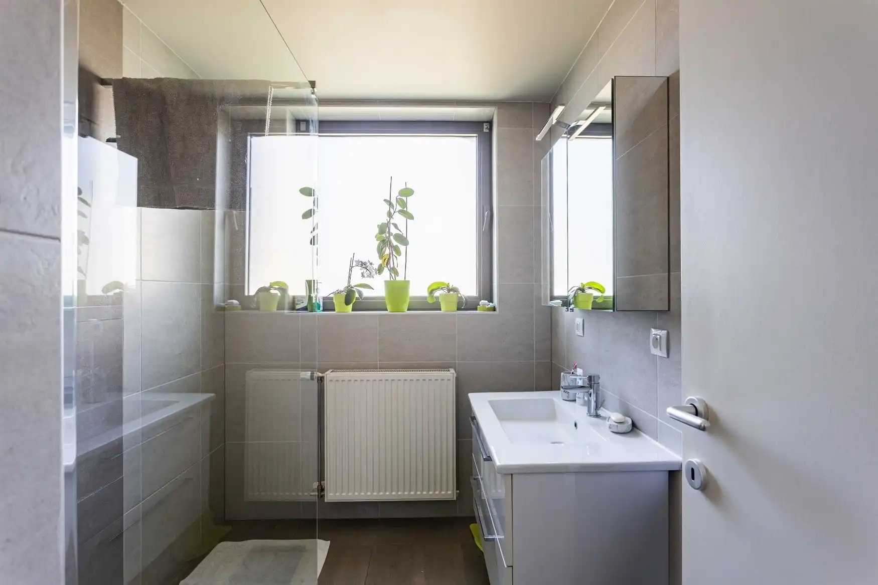 Hoekappartement met Leiezicht nabij centrum Deinze foto 8