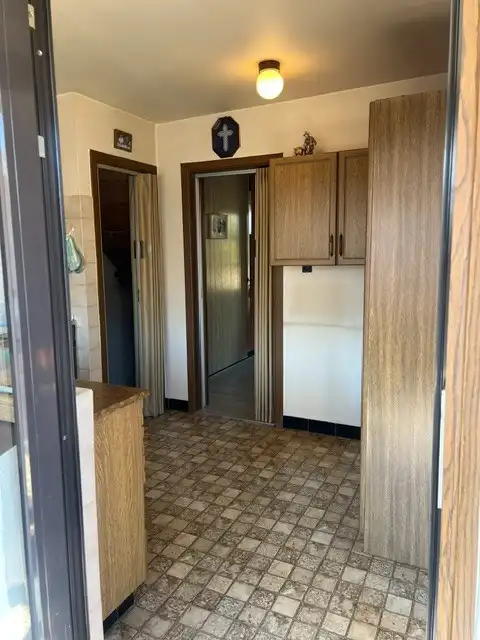 Charmant huis te koop aan de Rodenbachstraat in Hamont-Achel - Ideaal met 2 slaapkamers, bureau, kelder en garage voor uw comfort! foto 7