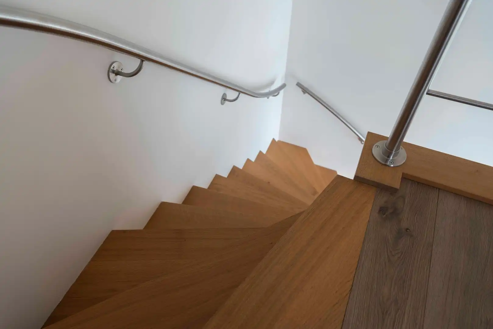 Exclusief dakappartement met uniek waterzicht, royale ruimtes en uitzonderlijk grote garage! foto 17