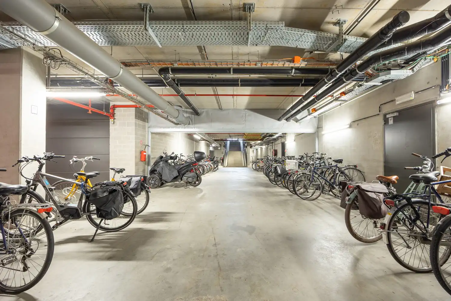Modern appartement met twee zonnige terrassen (23 m2) aan het Schengenplein-Cadiz foto 30