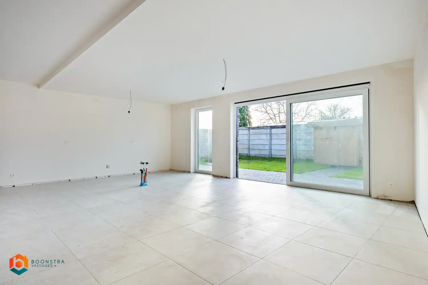 Ruim gelijkvloers app. met 3 slpkrs en tuin foto 3