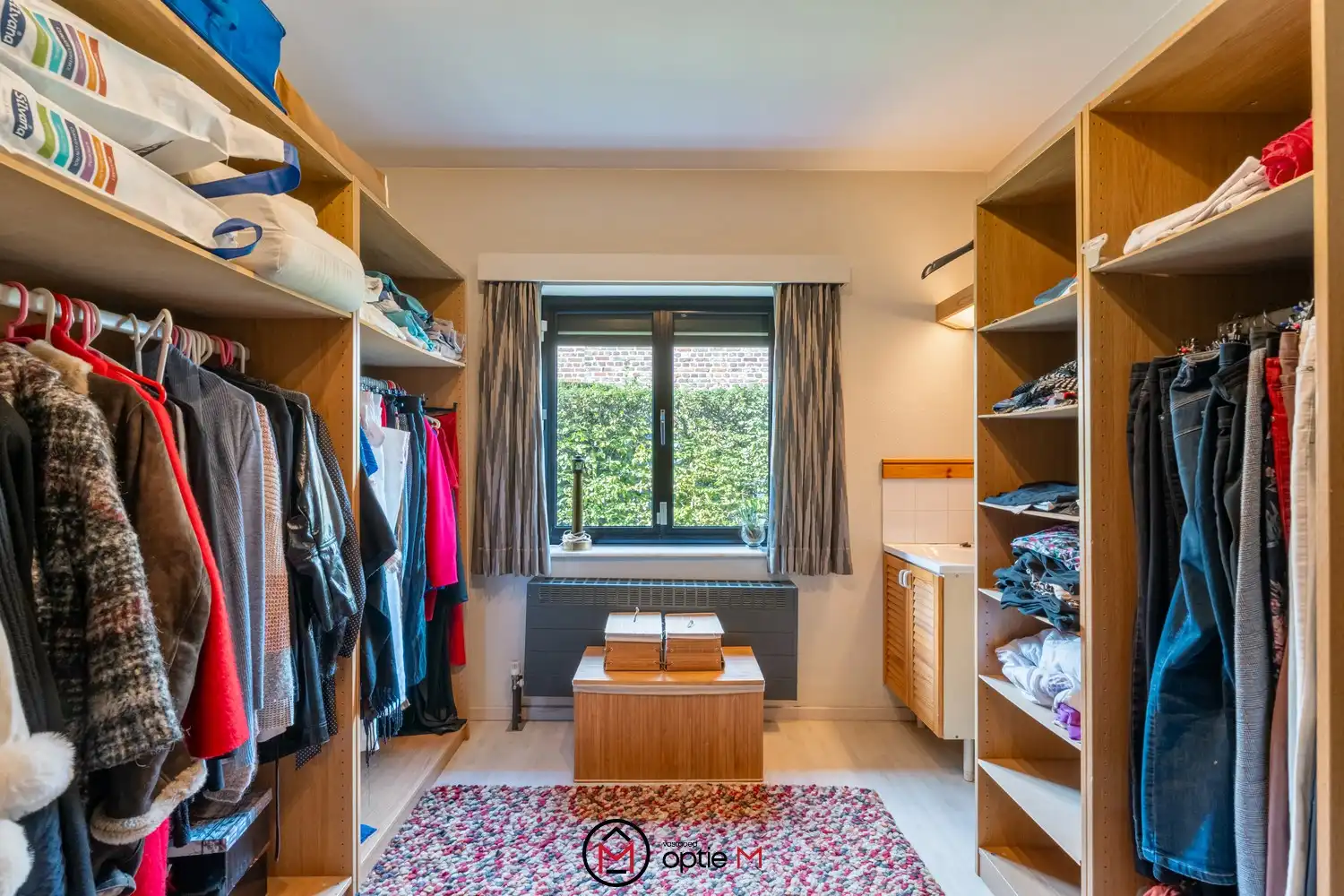 Rustig gelegen gezinswoning met 5 slaapkamers en garage foto 17