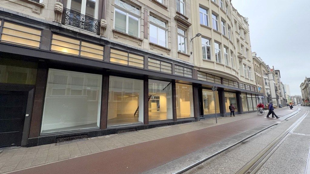 Prachtig kantoor/showroom te huur in hartje Antwerpen foto 19