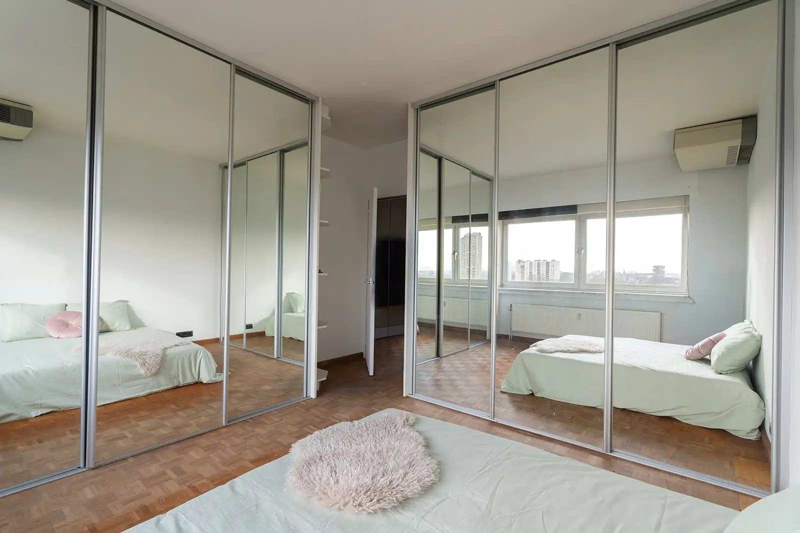 Appartement met twee slaapkamers op 10de verdieping foto 18