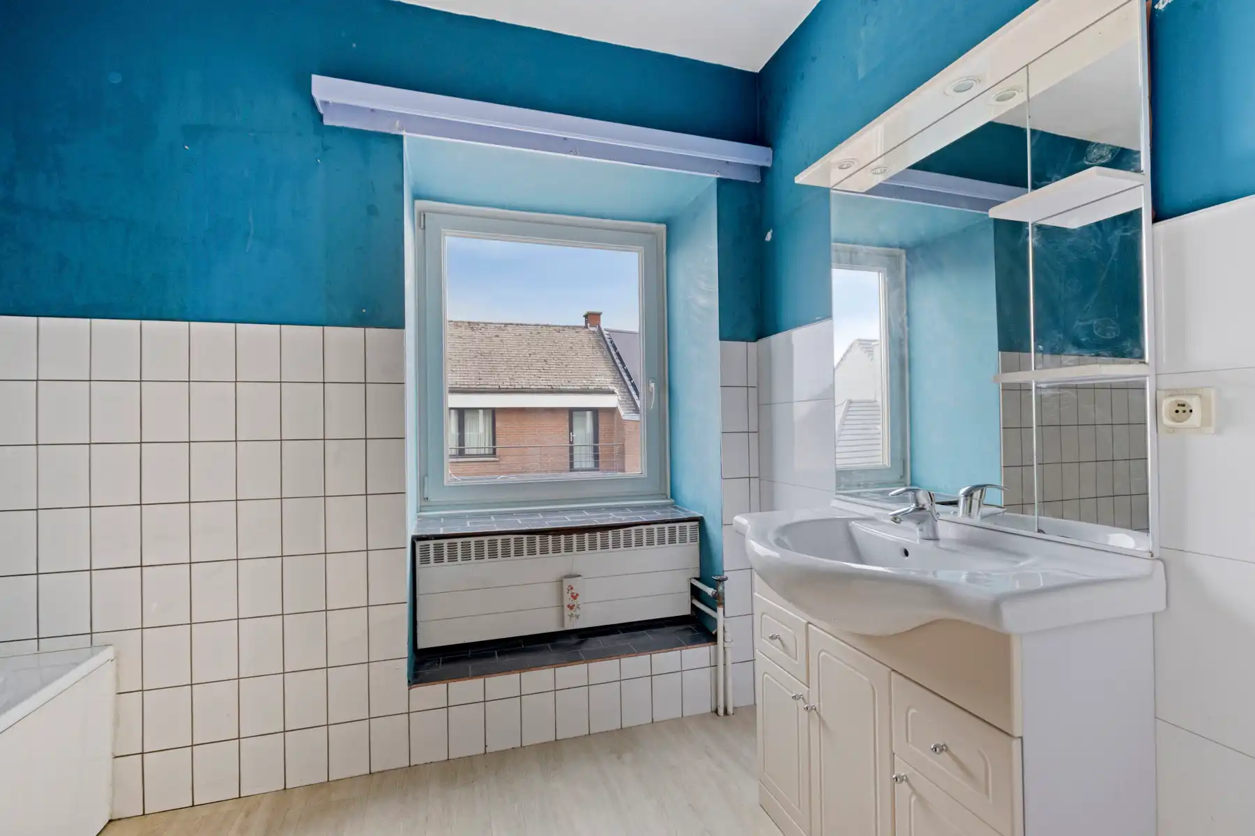 Ruime familiewoning (HOB) met garage en tuin! foto 19