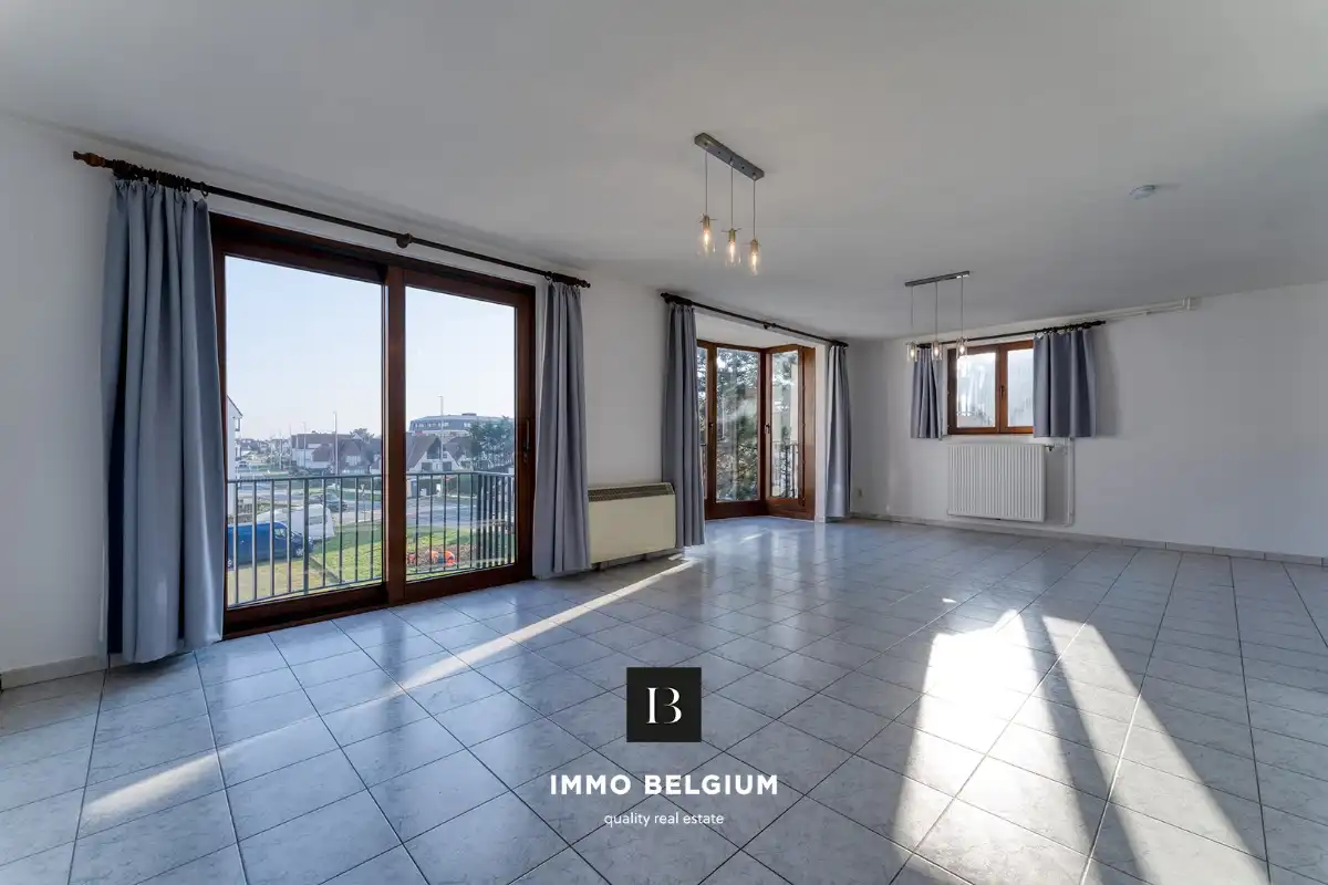 Ruim appartement met 3 kamers nabij het strand foto 3