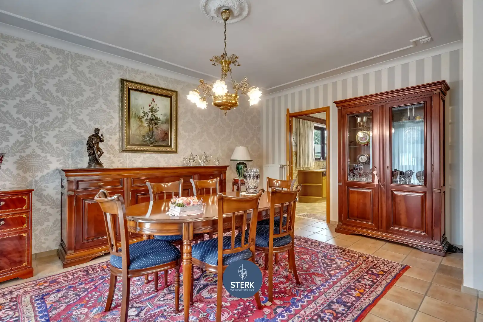 VRIJSTAANDE WONING MET EEN PRACHTIGE TUIN OP EEN GELIEFDE LOCATIE TE LANAKEN ! foto 8