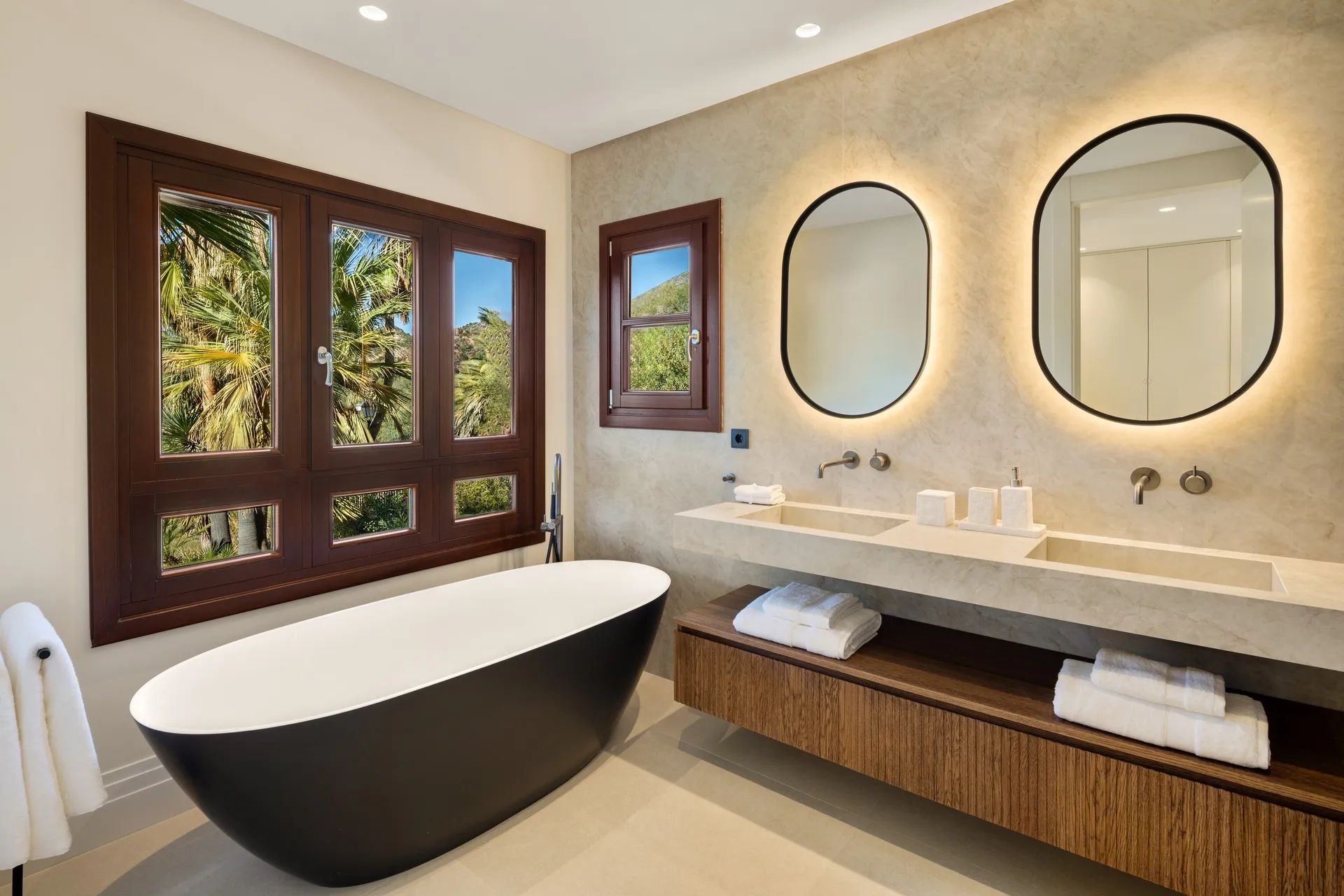 Ervaar de perfecte mix van Mediterrane charme en moderne luxe in deze exclusieve villa in Sierra Blanca foto 6