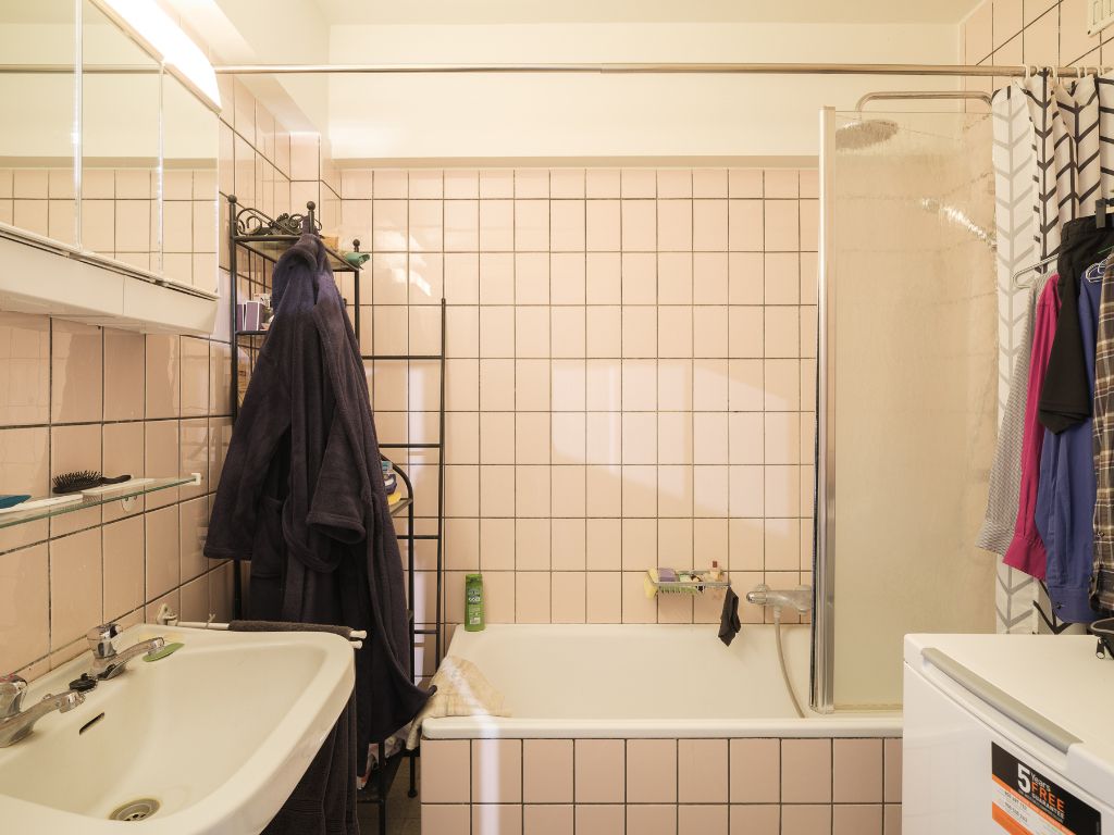 Instapklaar 2-slaapkamer appartement met een zicht over de Coupure foto 11