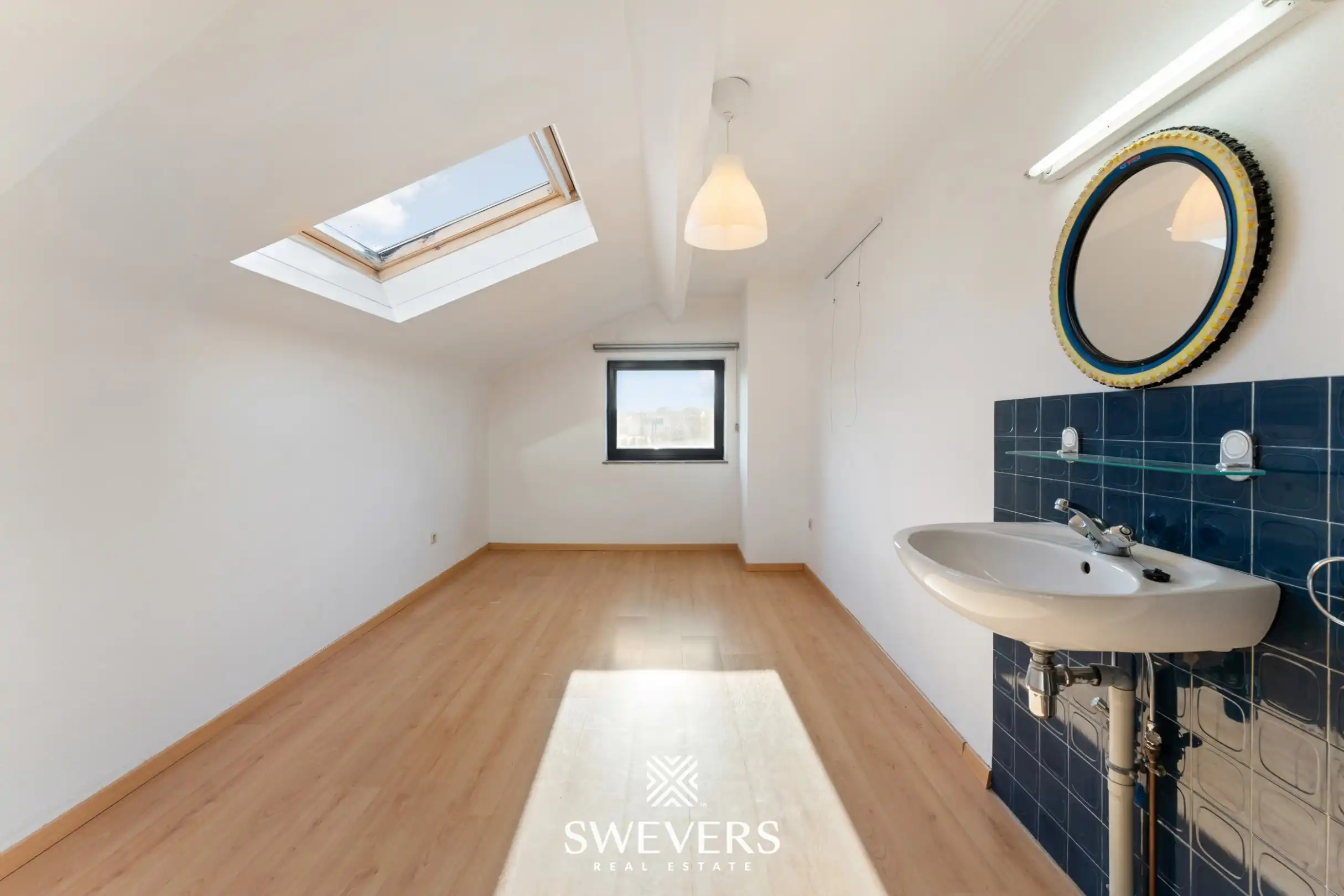 Verrassend ruime gezinswoning: 4 slaapkamers, garage, kelder & zolder   foto 23