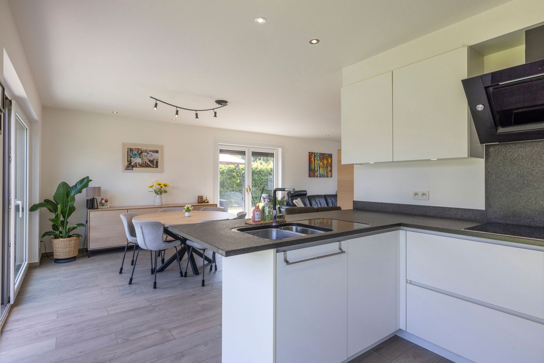 Energiezuinige woning met 4 slaapkamers en garage te koop! foto 11