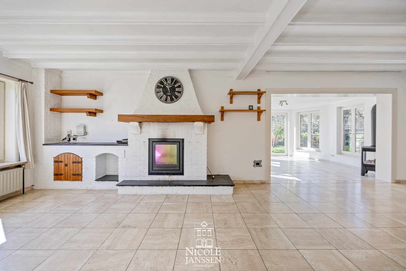 Vrijstaande woning op royaal perceel foto 6