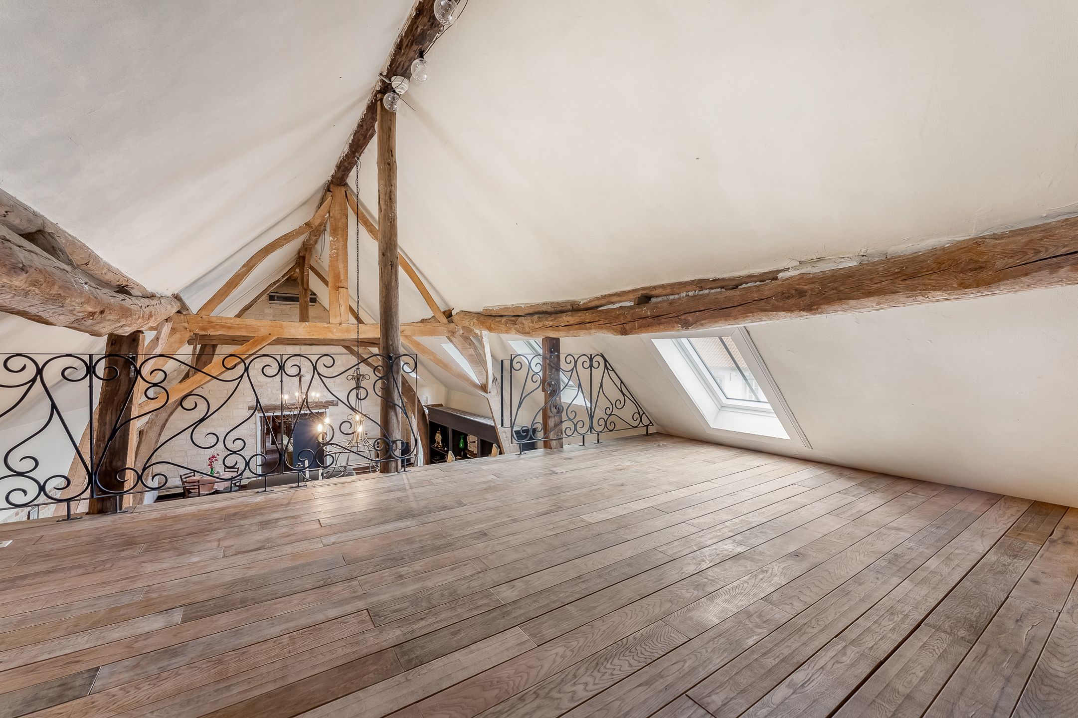 Vierkantshoeve met 3 woningen te Valmeer foto 4