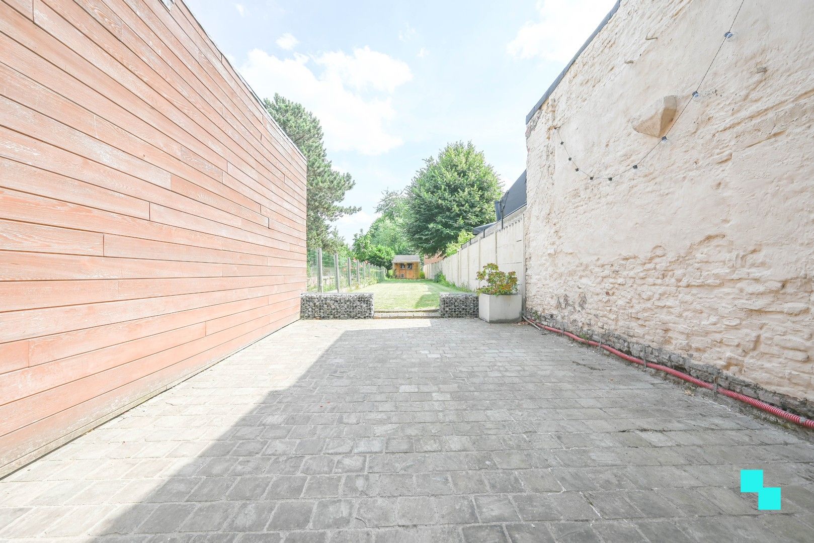 Stadswoning met tuin in centrum Oostrozebeke foto 9