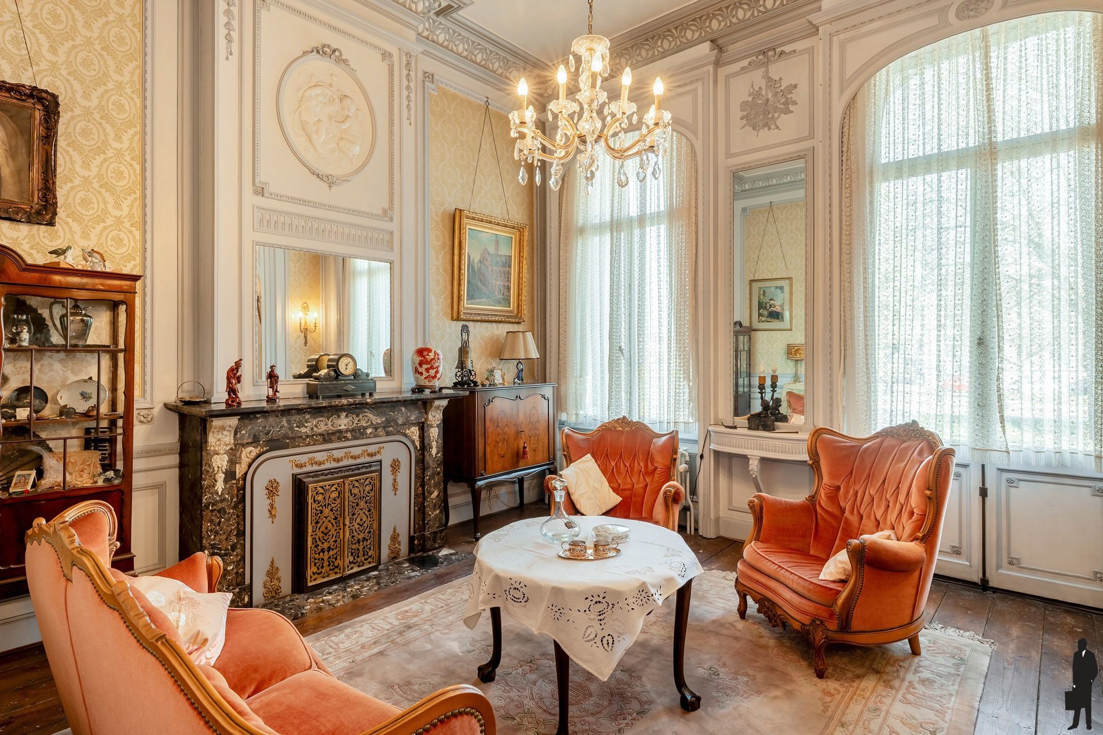 Neoclassicistisch herenhuis aan de stadsrand van Mechelen foto 9