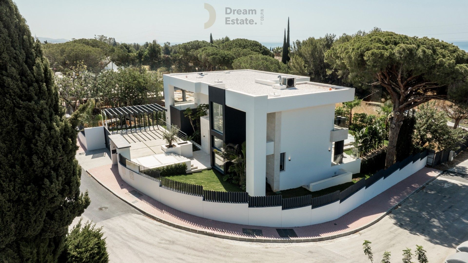 Contemporary newly built 5-bedroom villa in the Golden Mile. foto 8