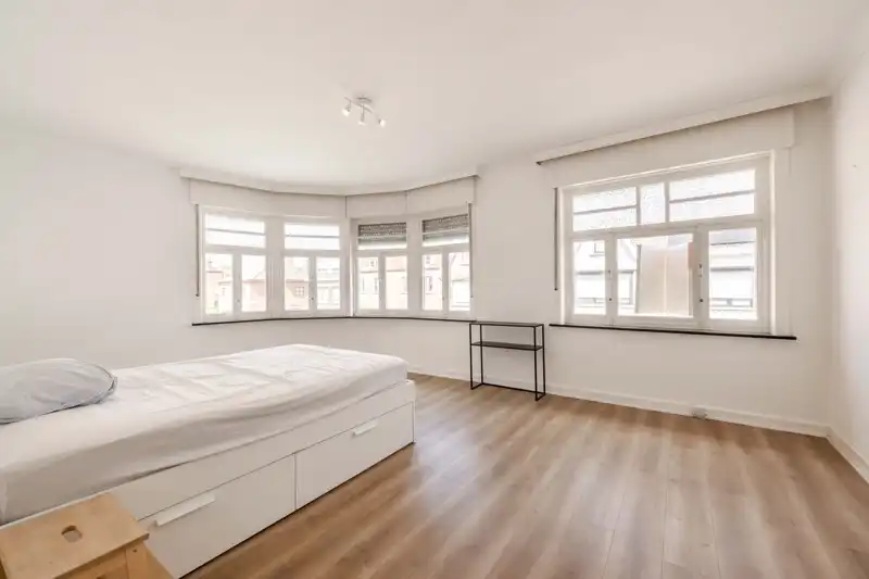 ✨ Karaktervolle herenwoning met tuin, garage en tal van mogelijkheden in hartje Vichte ✨ foto 14