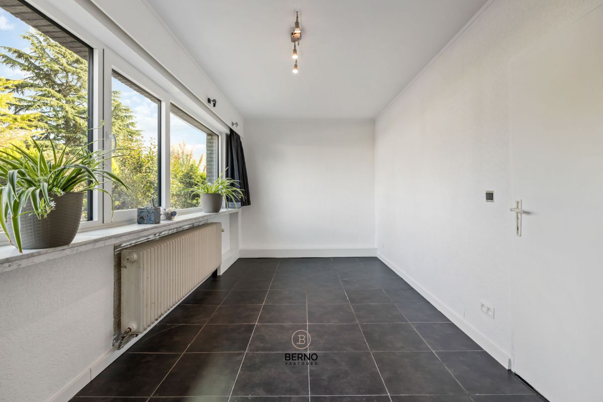 Ruime en energiezuinige woning op groot perceel foto 10