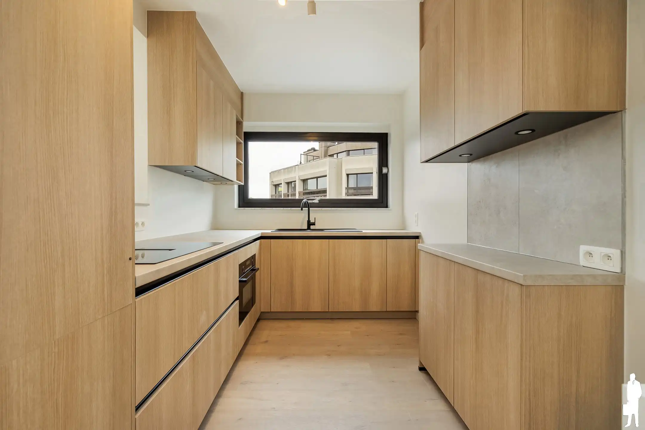 Stijlvol appartement met panoramisch zicht op de Grote Markt foto 6
