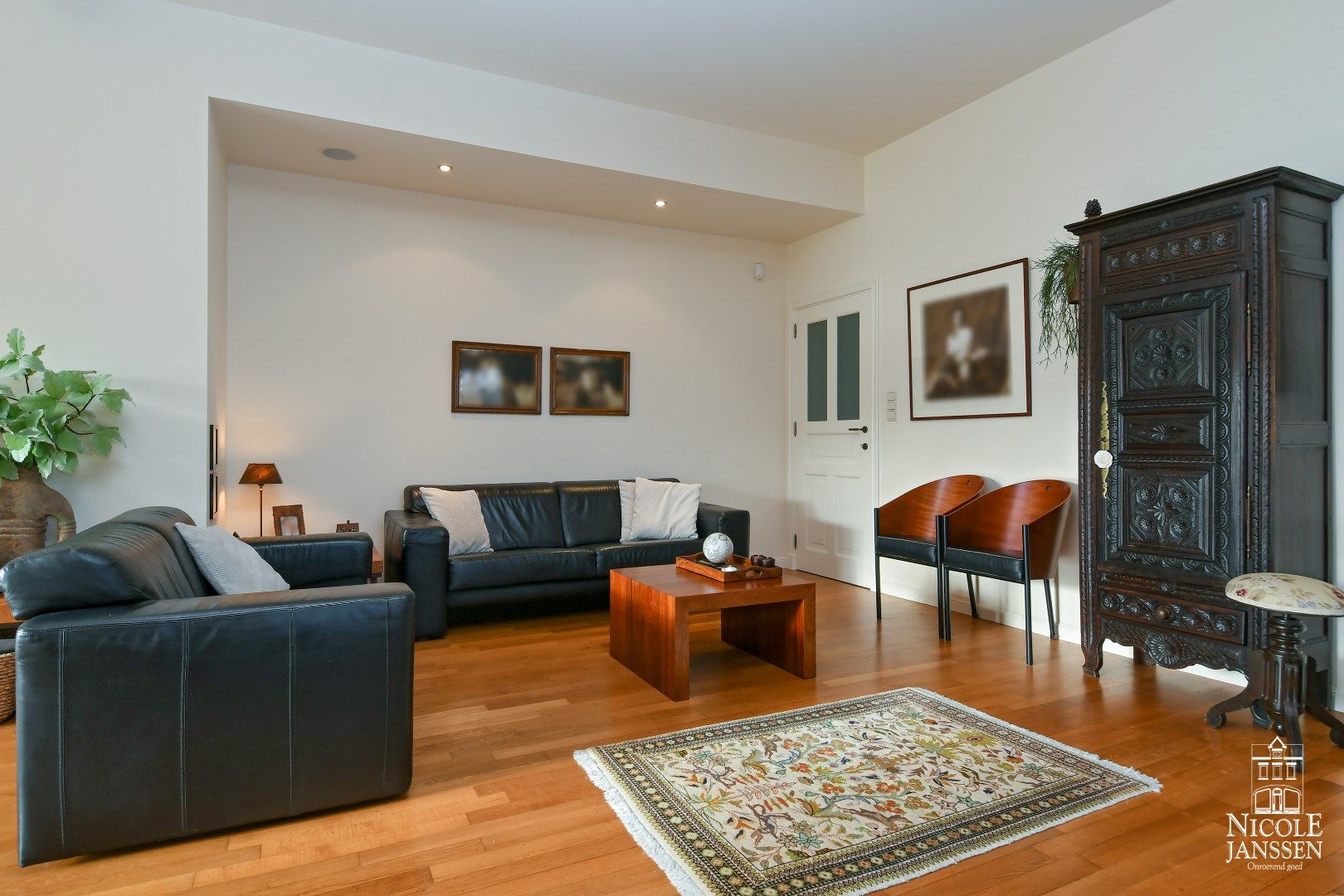 Verrassend ruime woning met bijgebouw en mooie tuin met zwembad foto 7