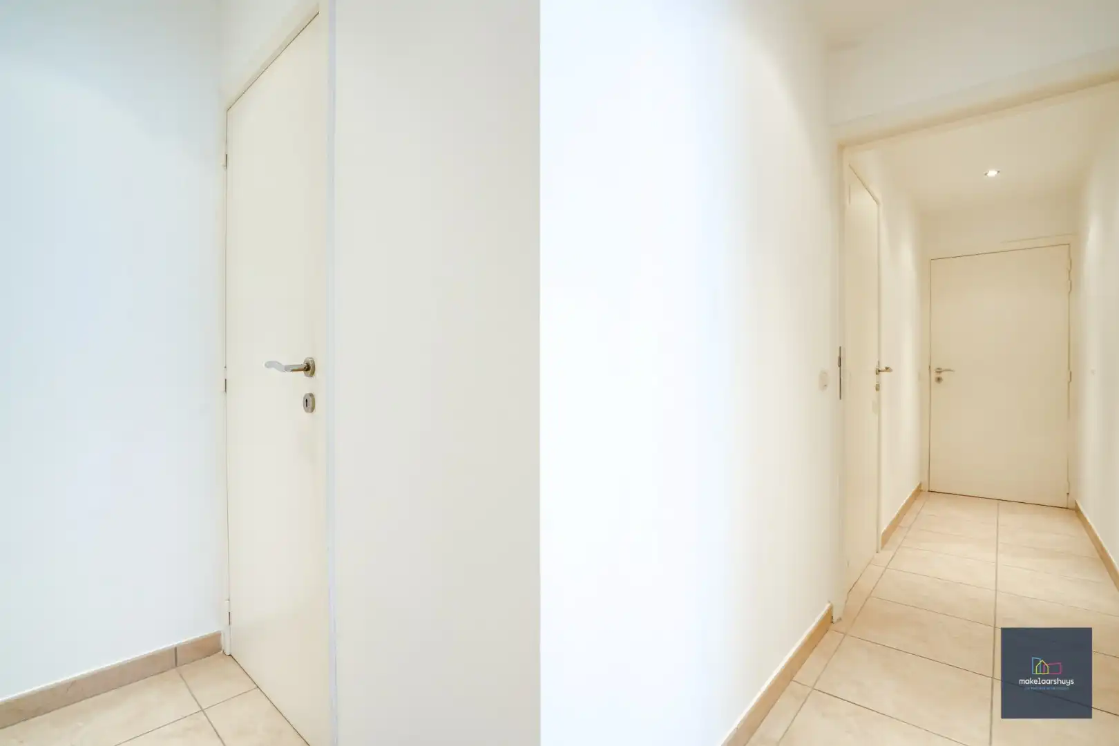 Goedgelegen 2slpk-appartement met terras en staanplaats foto 10