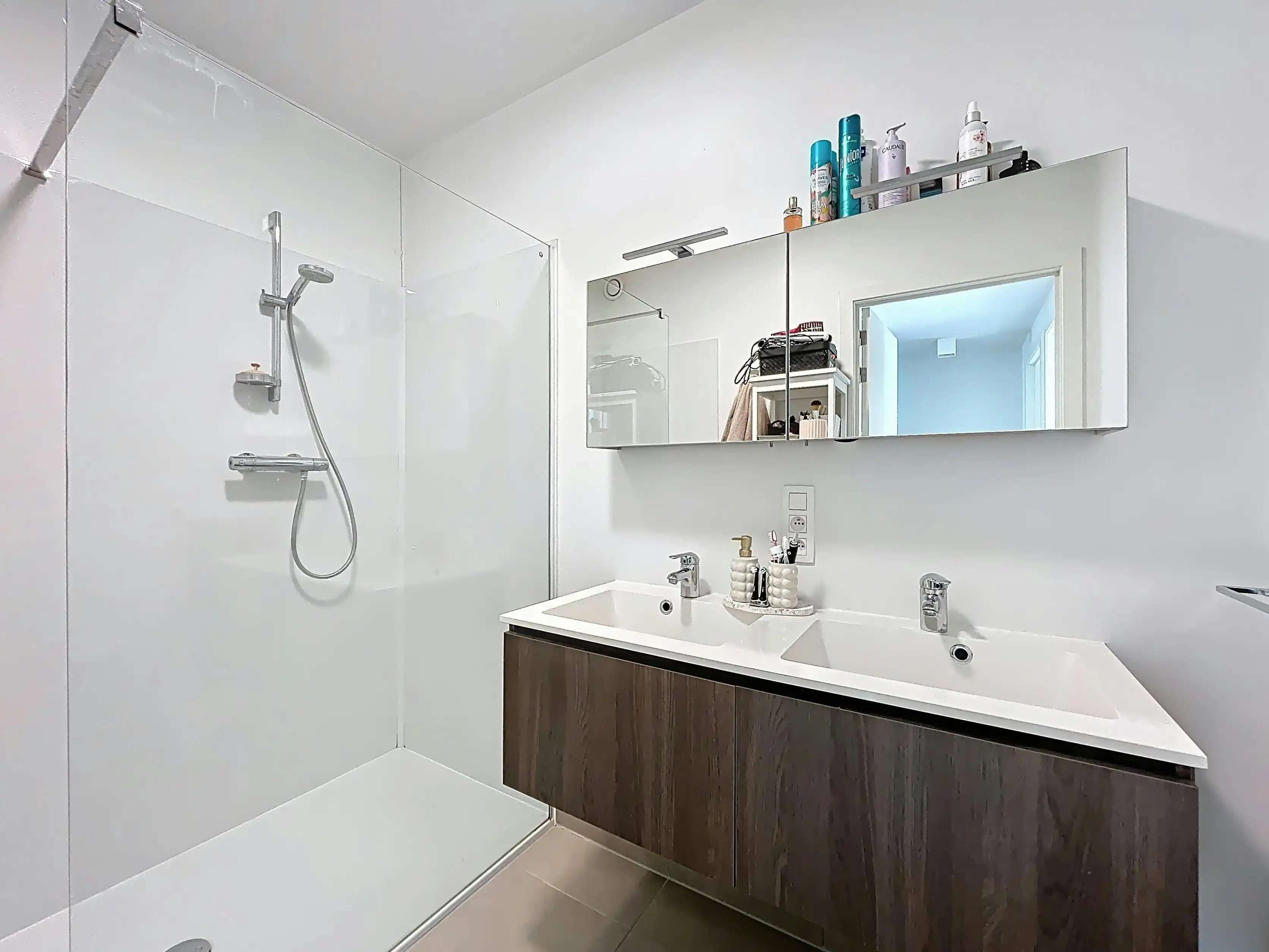 Stijlvol tweeslaapkamerappartement te koop in centrum Aalter foto 7