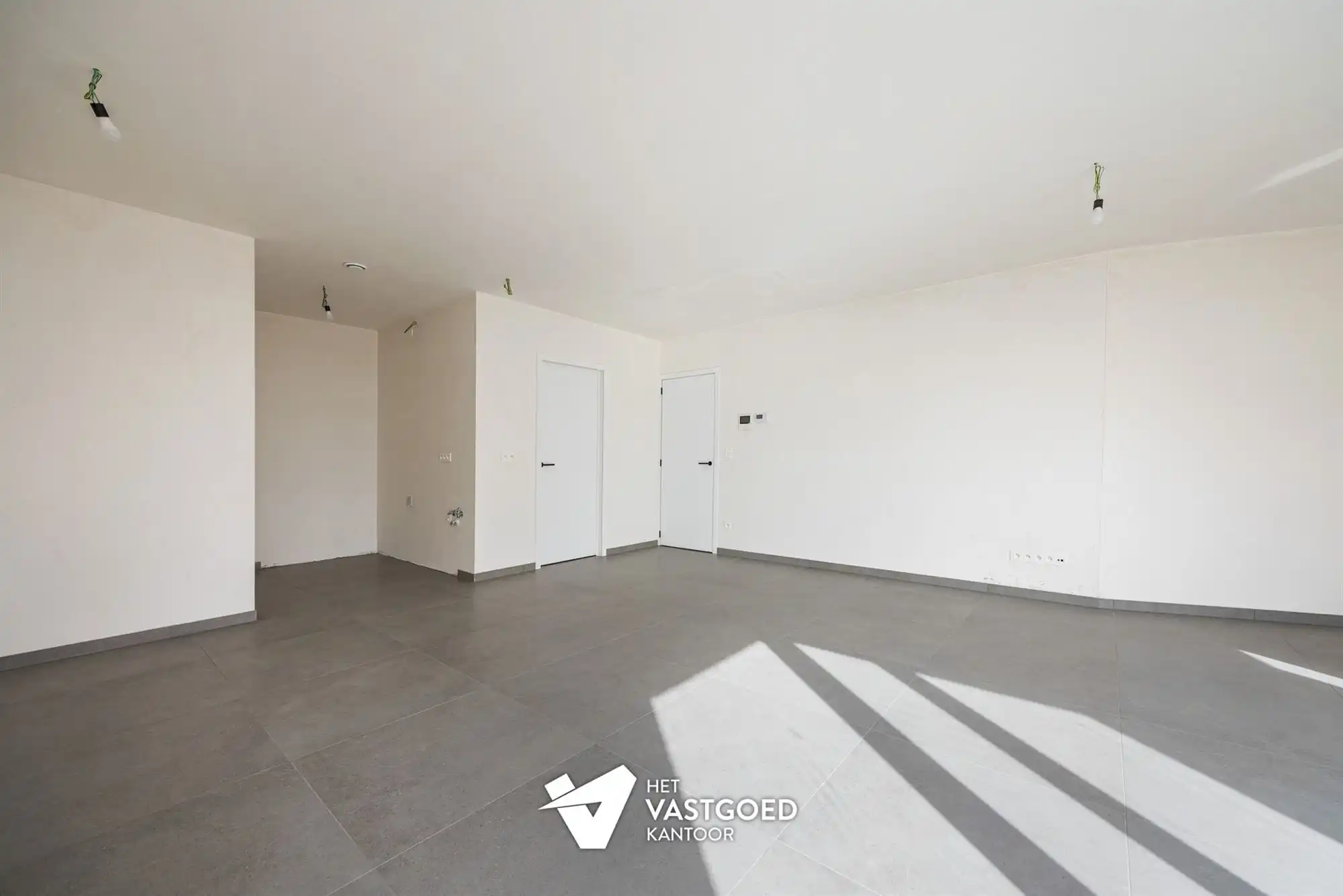 RUIM EN LICHTRIJK APPARTEMENT MET 1 SLAAPKAMER foto 9