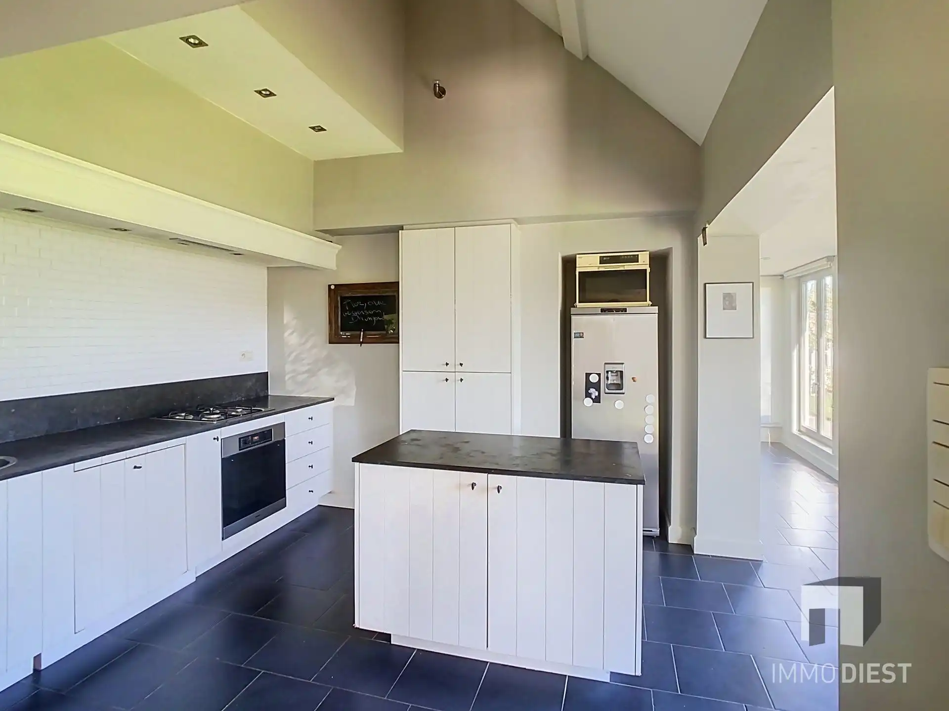 Ruim wonen, rustige omgeving, uitstekende verbindingen  foto 12