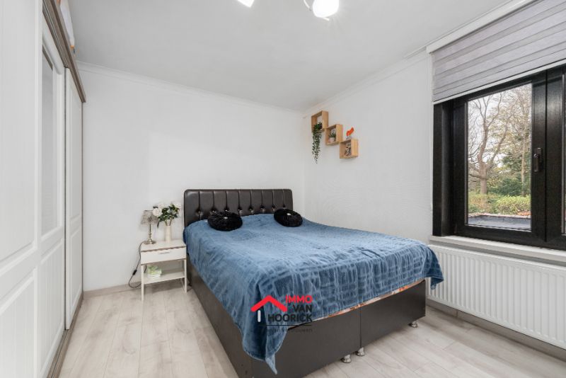 Instapklare woning 3 slaapkamers op 350m²! foto 7