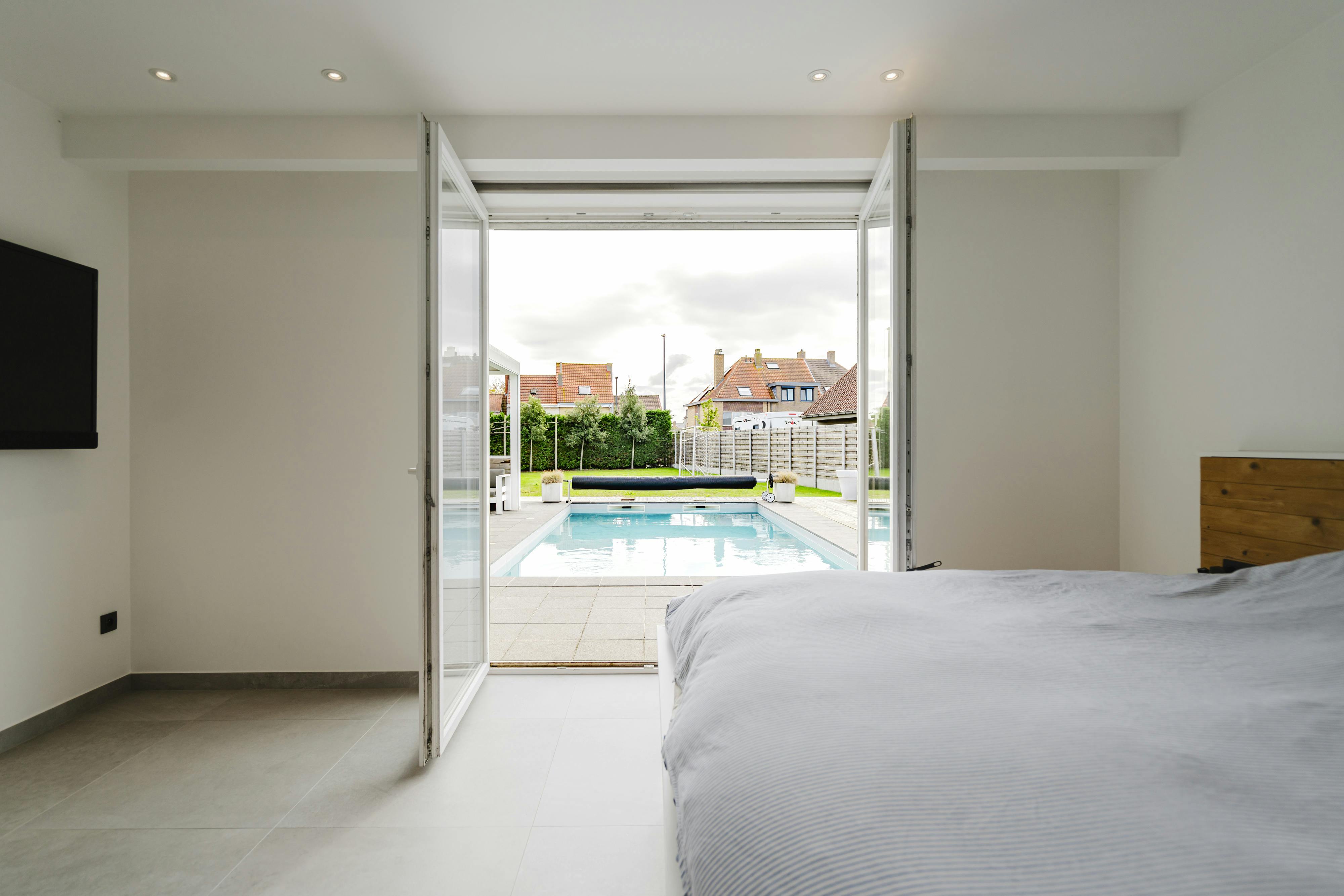 Luxueuze alleenstaande villa met zwembad te koop te Blankenberge foto 12