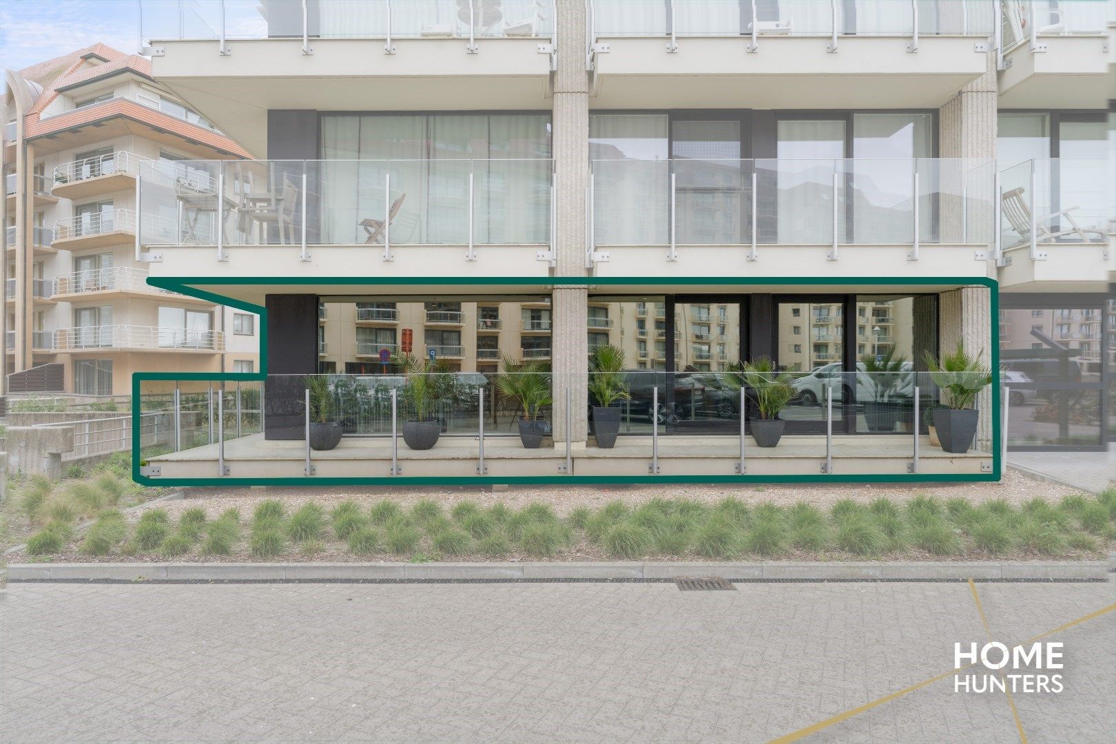 Stijlvol 2-slpk appartement met gigantisch terras foto 2