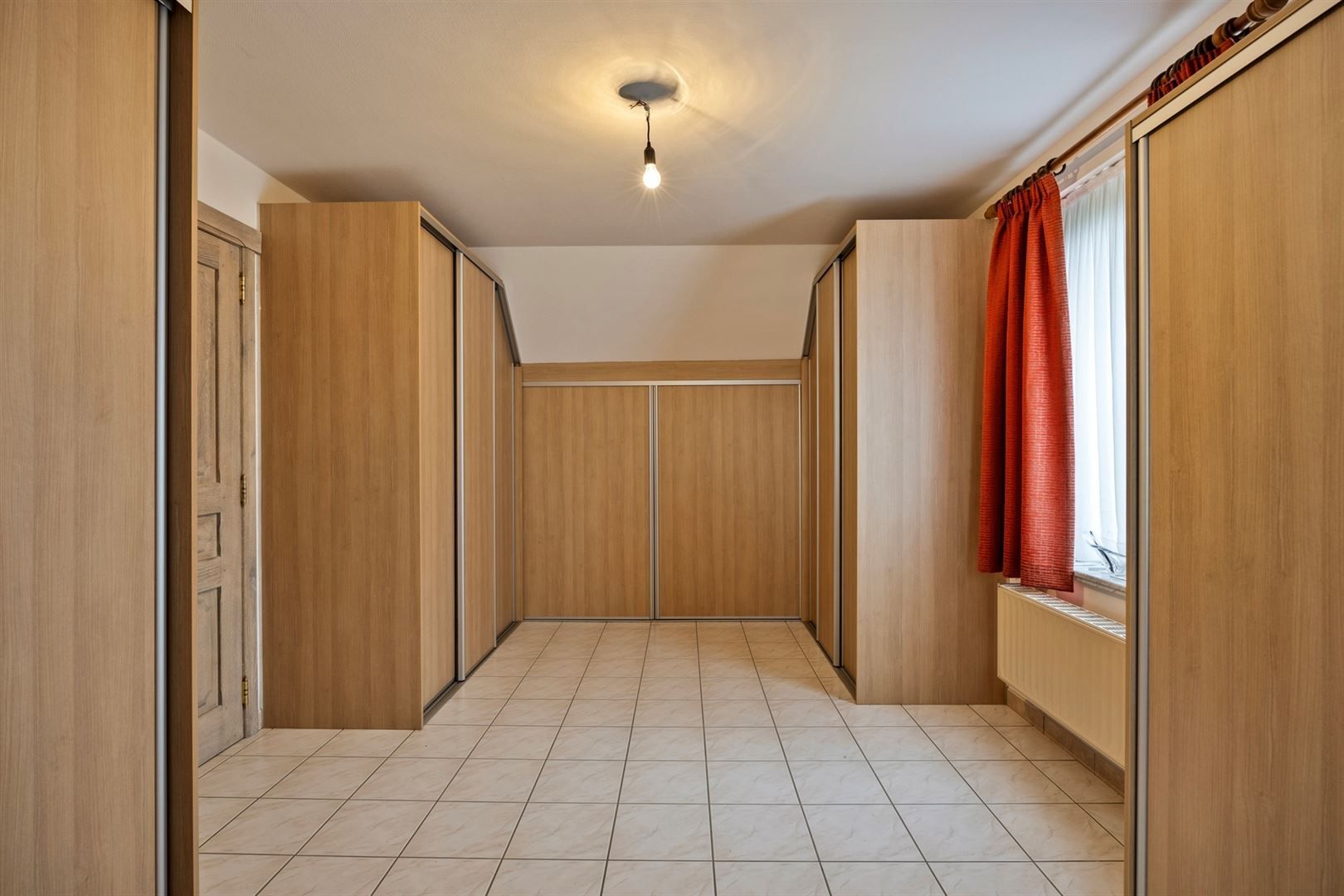 Exclusieve Villa met Luxe afwerking en idyllische tuin. foto 28