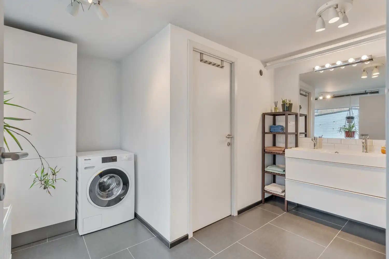 Goed gelegen, vrijstaande en lichtrijke woning met een oprit met een garage, 3 slaapkamers en een diepe tuin te Wilsele! foto 10