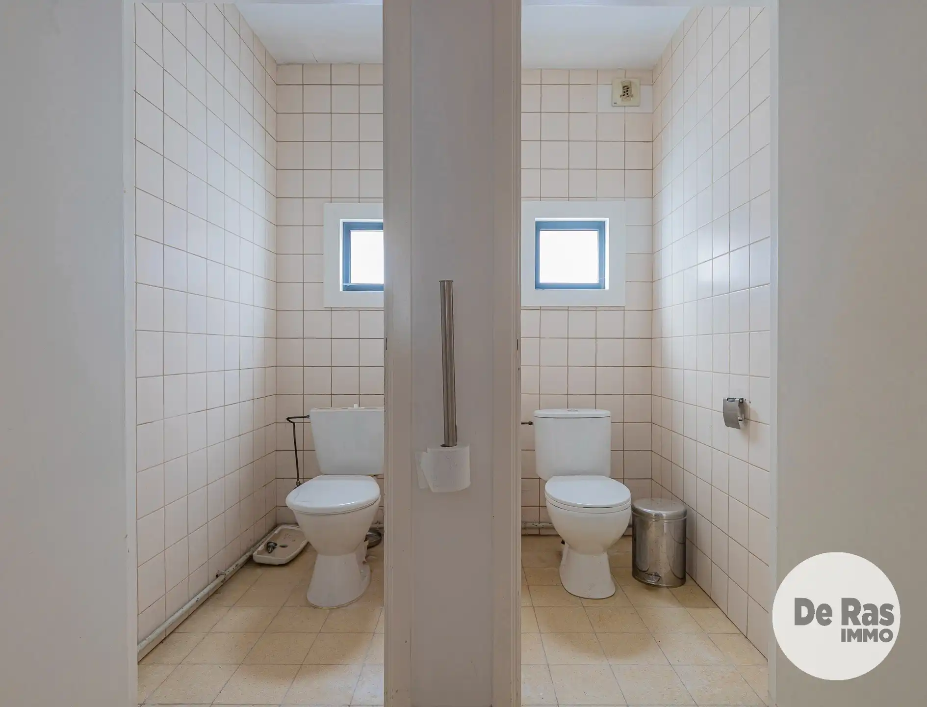 MOORSEL– Multifunctioneel handelspand van +/- 300 m² en tuin foto 12