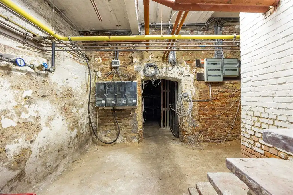  Uniek, karaktervol 16e eeuws gebouw in hartje centrum foto 27