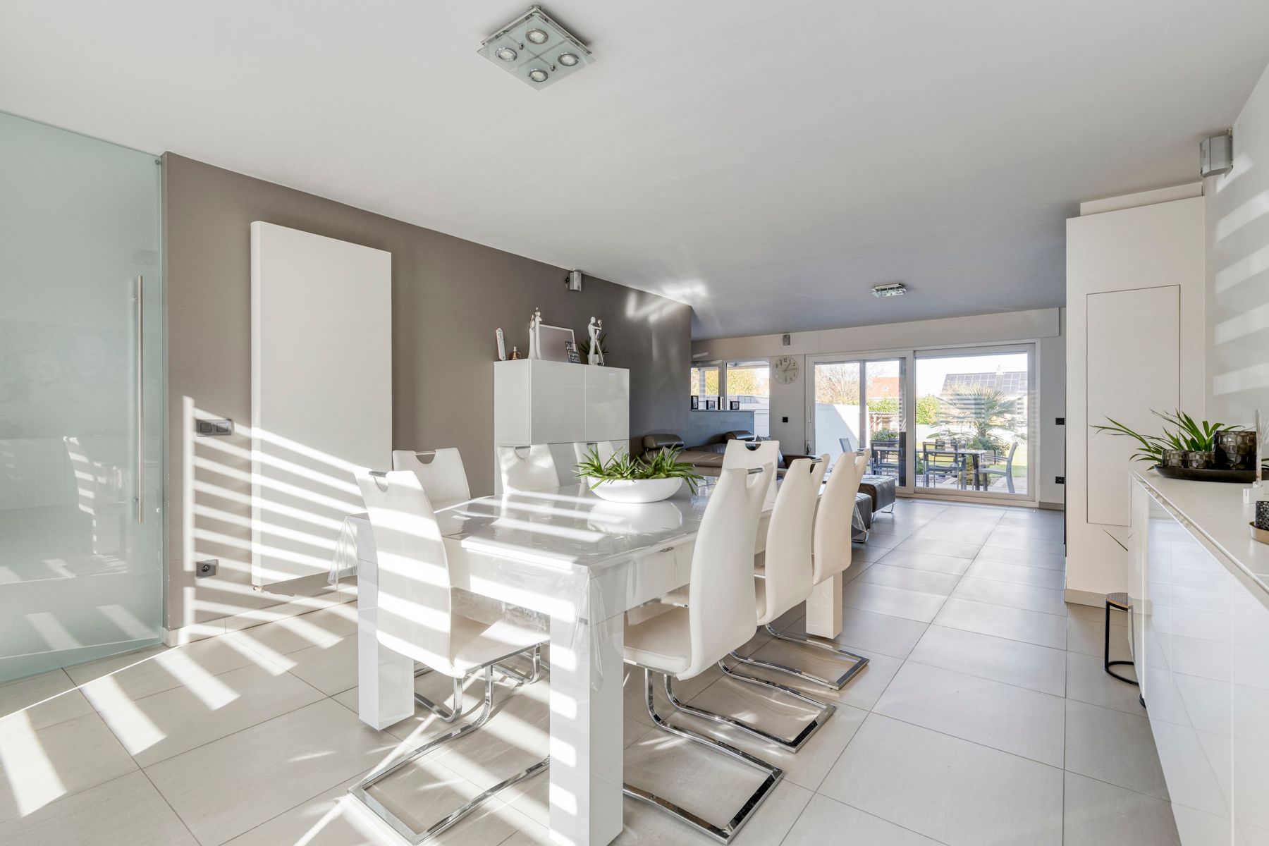 Halfopen bebouwing te koop in Liedekerke – instapklaar, energiezuinig en centraal gelegen! foto 3