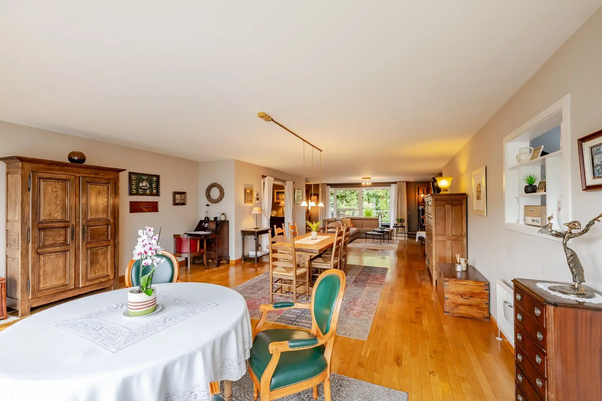 Exclusief en bijzonder ruim appartement van 183 m² met zuidgericht terras en uniek zicht op het groen, op wandelafstand van het stadspark en centrum van Aalst foto 13