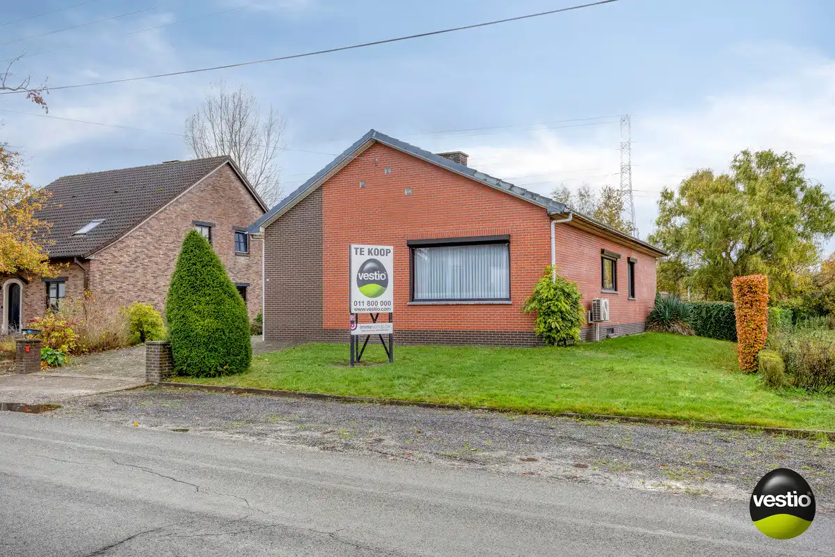 Hoofdfoto van de publicatie: RUSTIG GELEGEN VRIJSTAANDE WONING OP 10A9CA TE DIEPENBEEK.