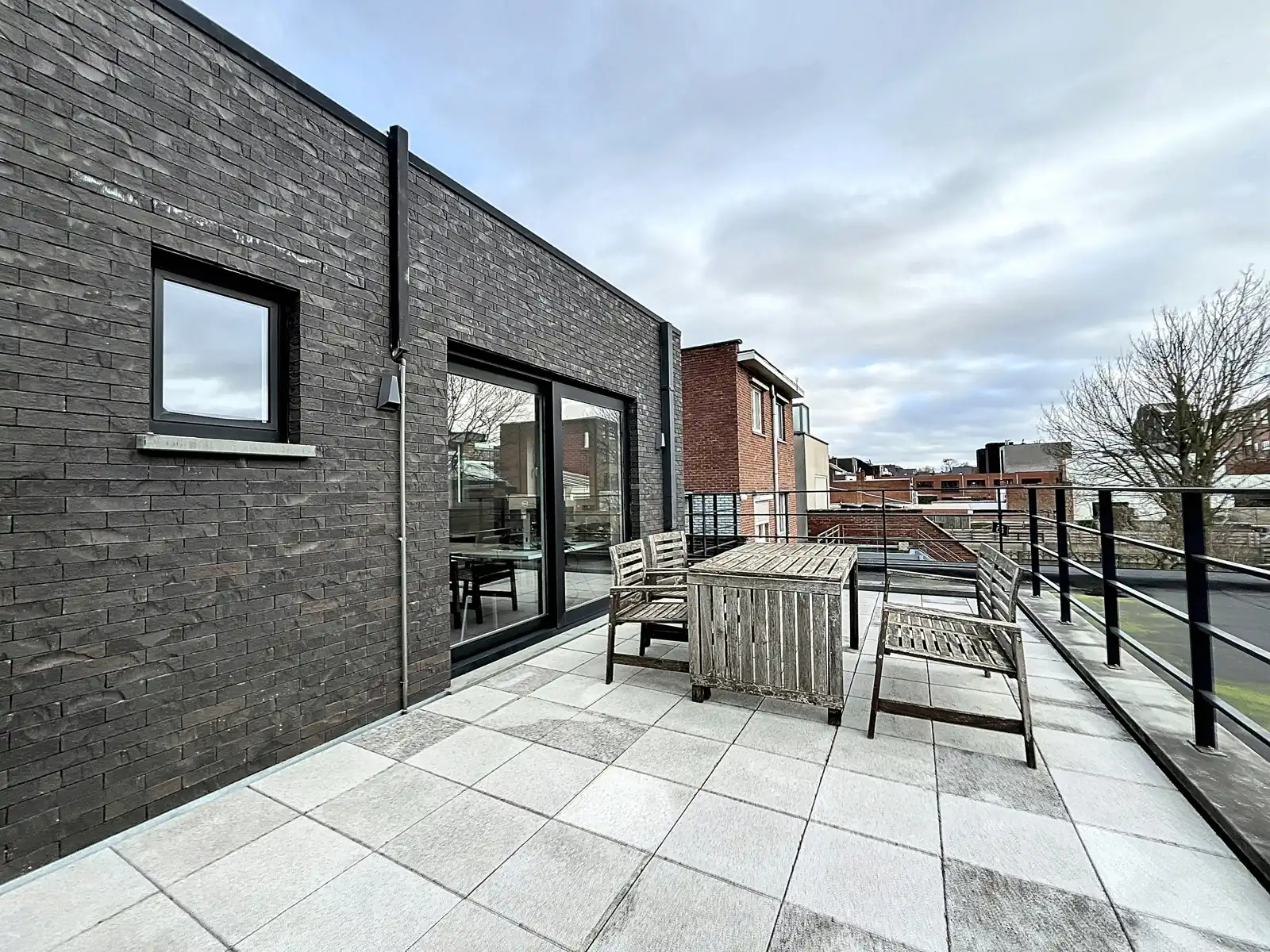 Duplex-kantoorruimte met 6/9 werkplekken in dienstencentrum. foto 7