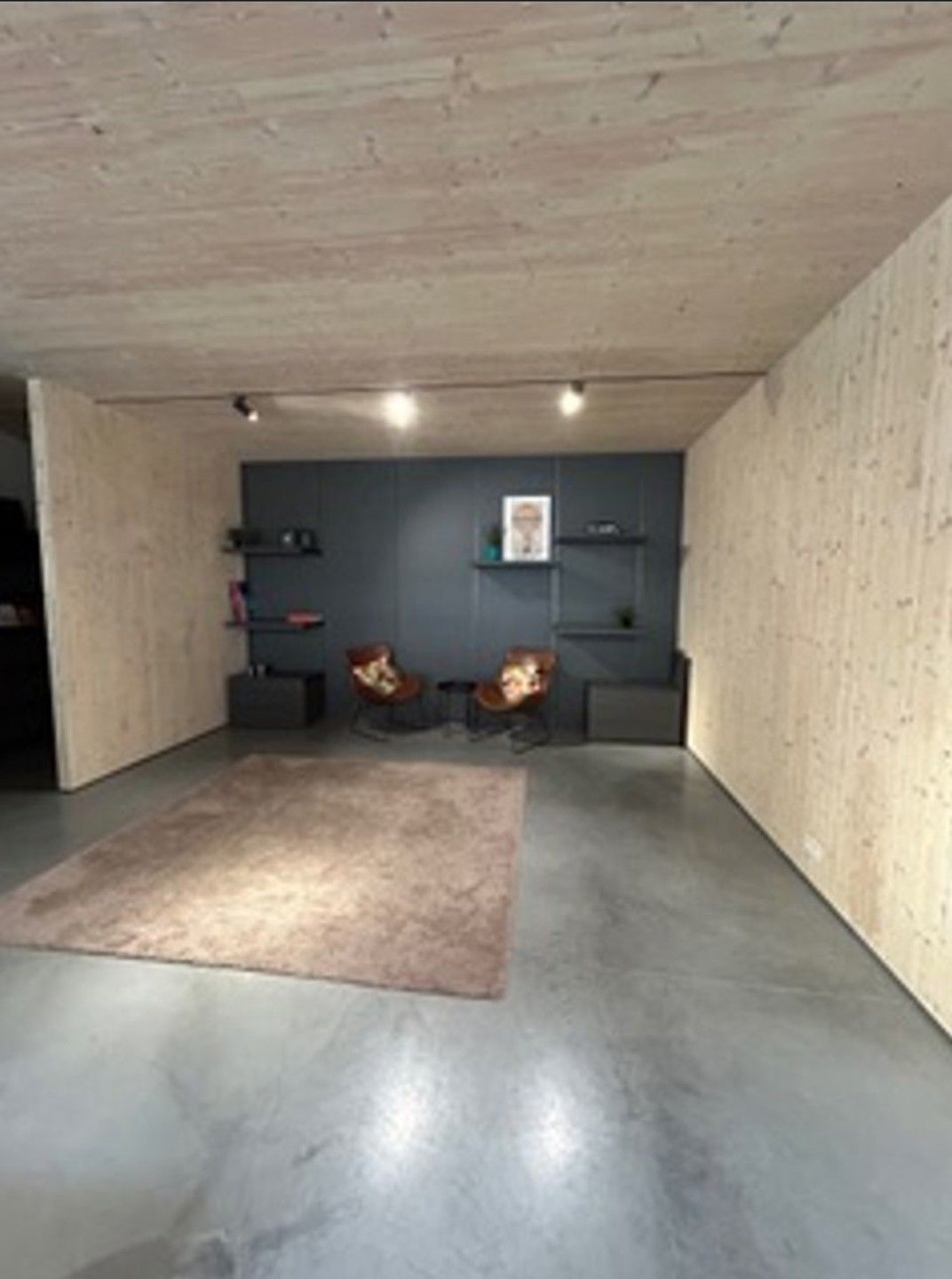 Te huur: Showroom/atelier van ca. 190 m² in Sint-Niklaas foto 6