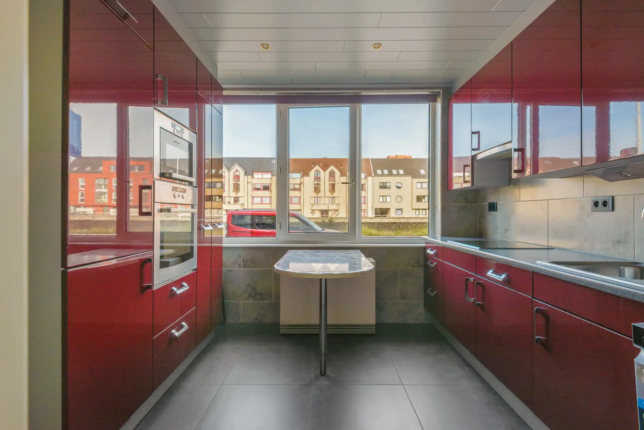 Ruim en verzorgd gelijkvloers appartement met 3 slaapkamers foto 4