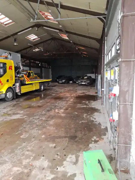 Magazijn te huur 650 m² beschikbare ruimte foto 4