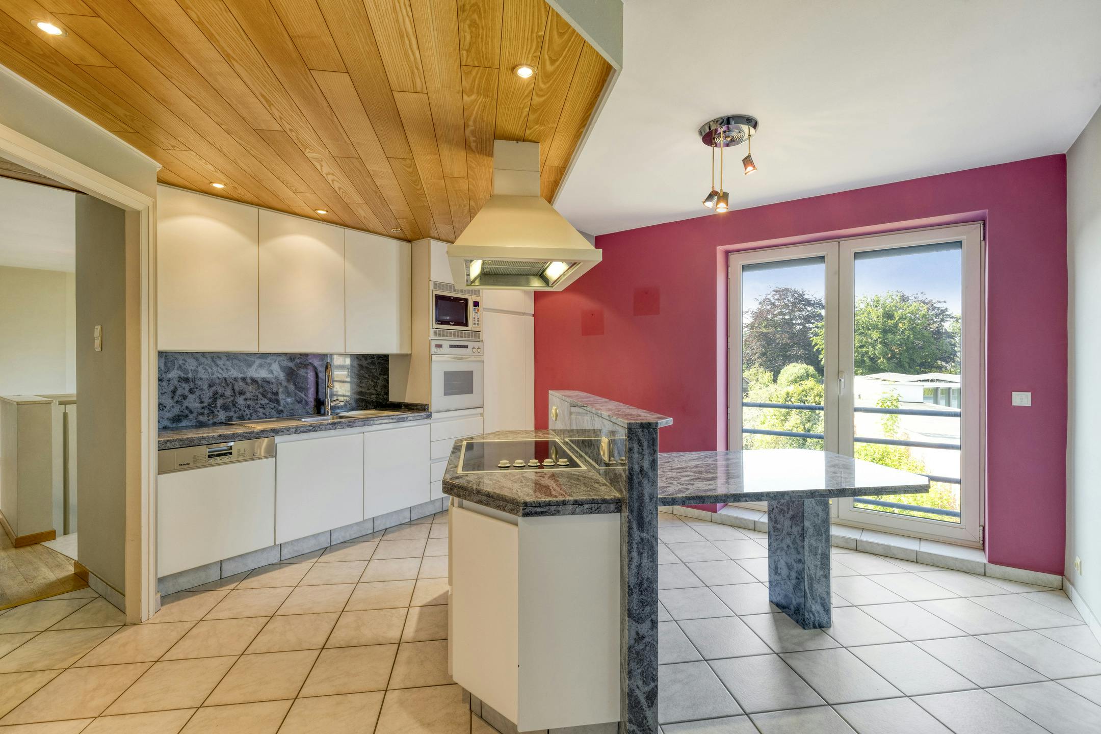 Prachtig woon- en handelspand te koop te centrum Eernegem foto 9