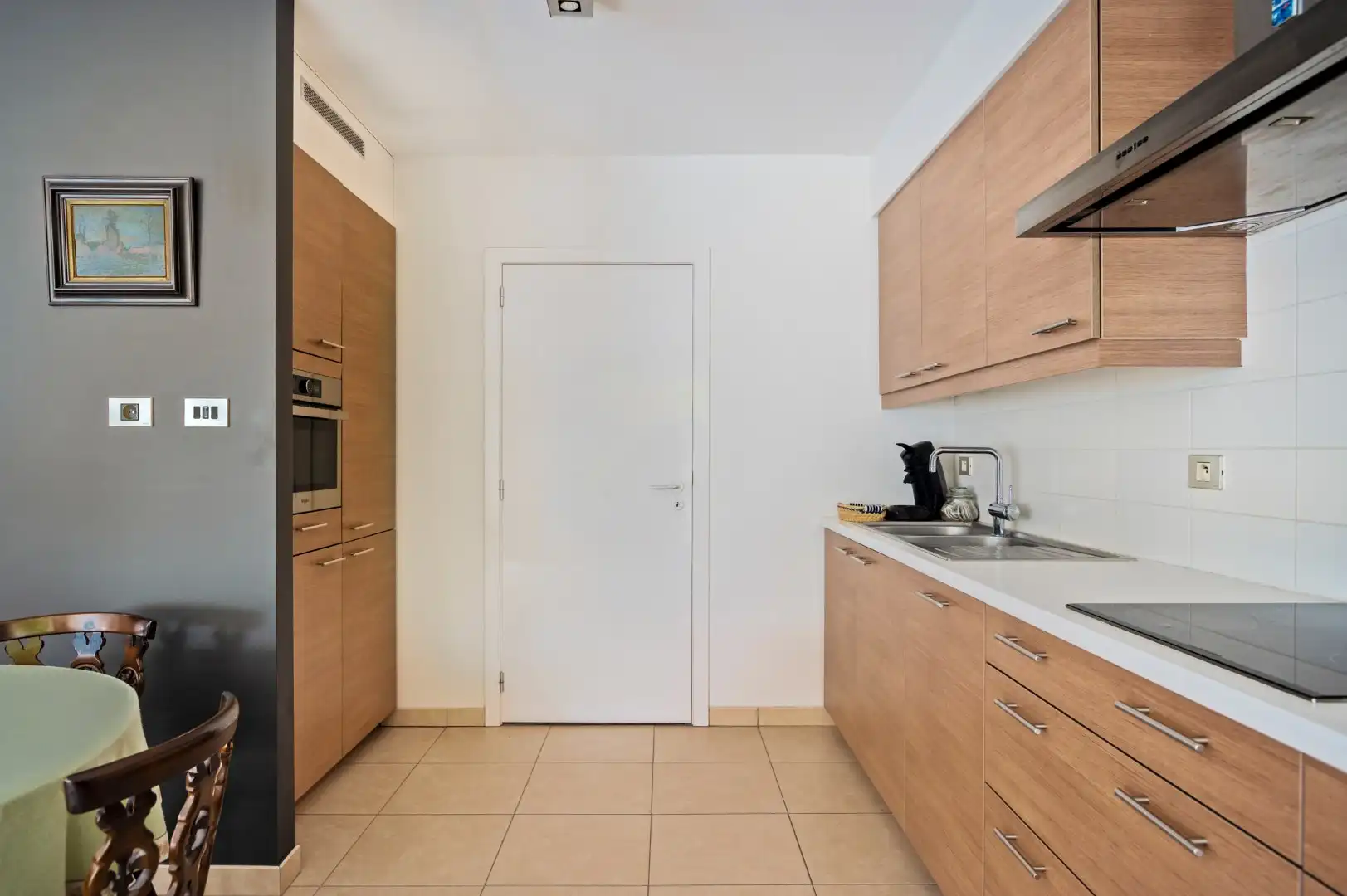 Ruim en comfortabel wonen met zuidtuin nabij het centrum van Schoten! foto 11