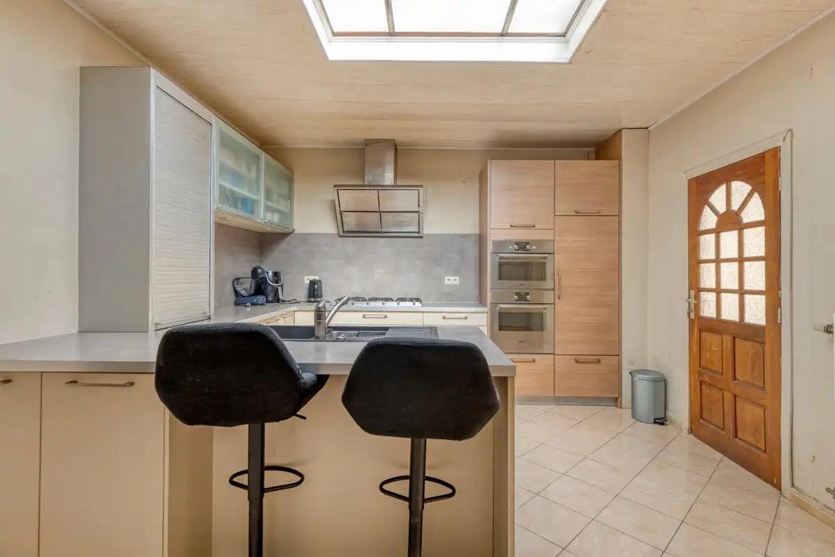Ruime te renoveren woning met stadstuin in Mechelen foto 9