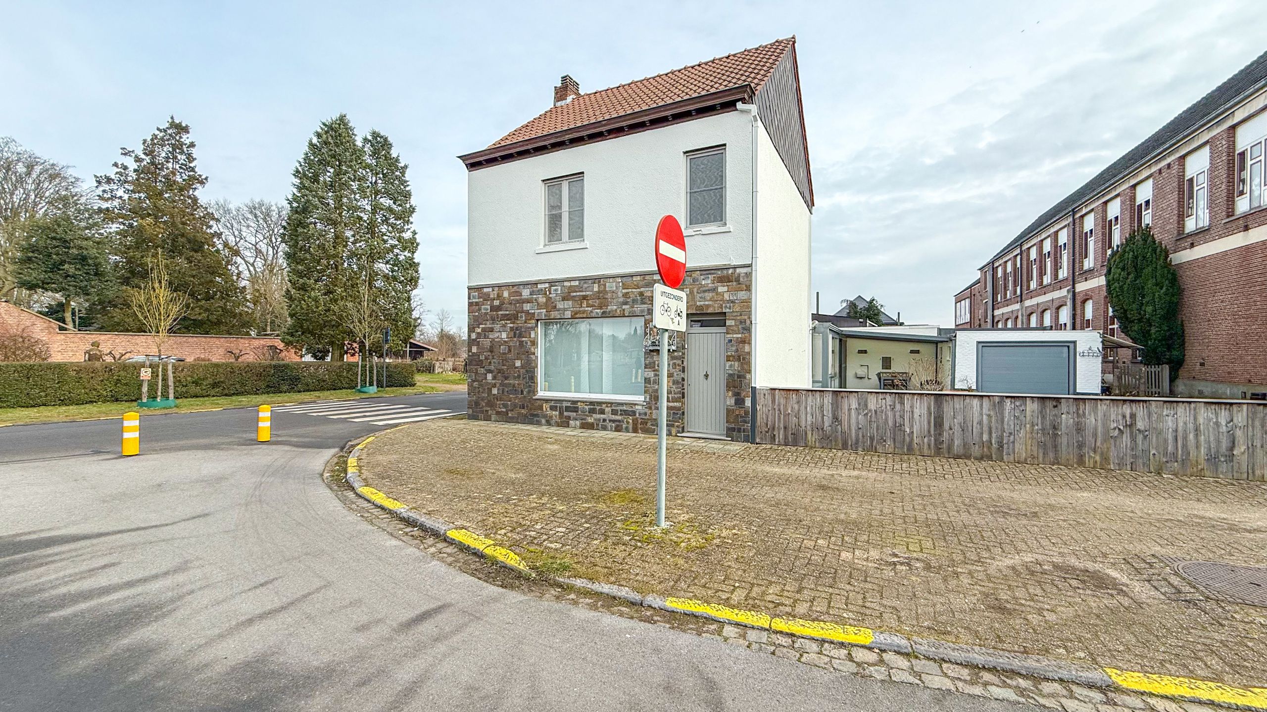 Rustig gelegen woning met 3 slpks in het hart van Koersel! foto 30