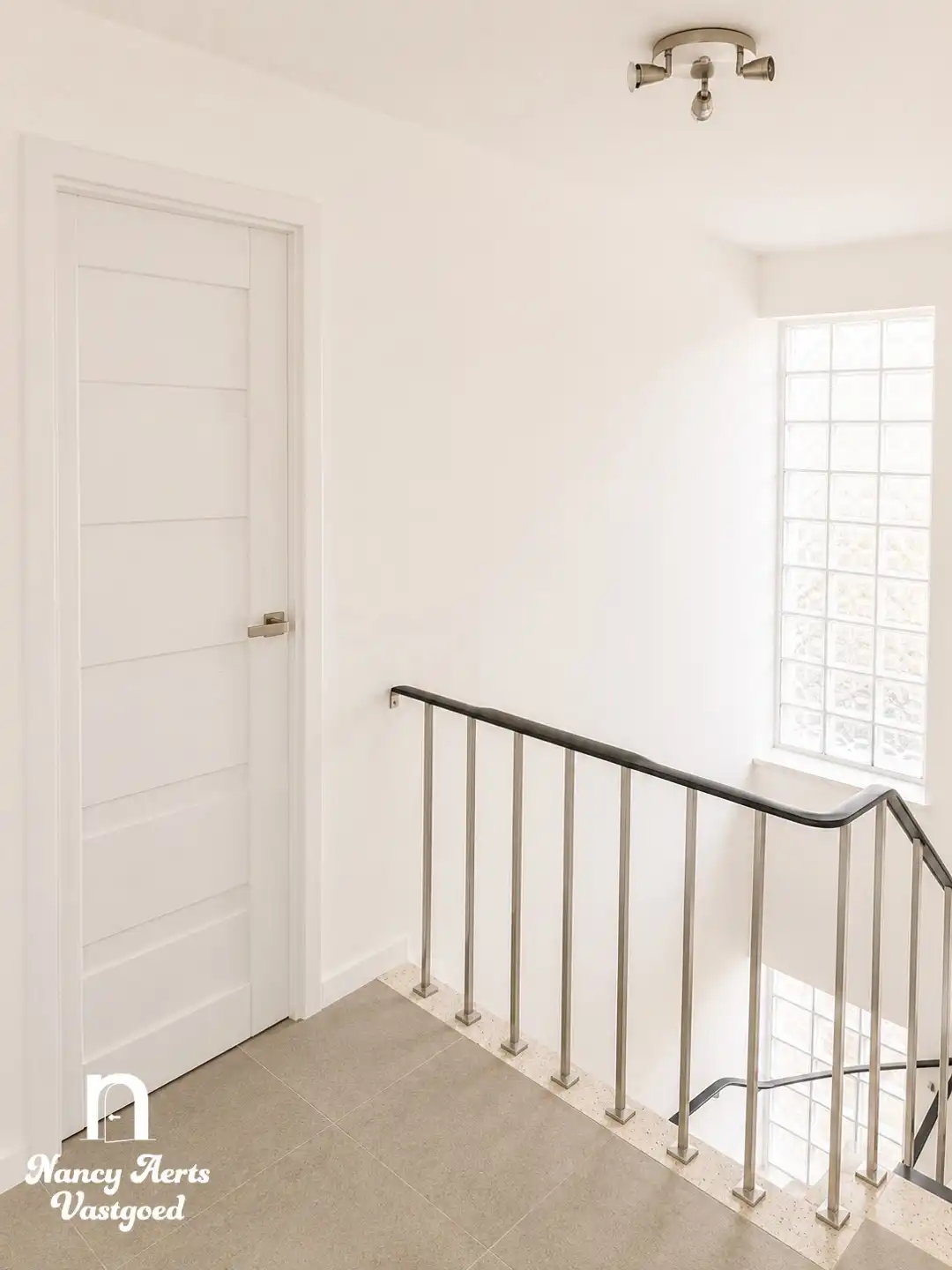 Instapklaar appartement met garage op centrale ligging foto 12