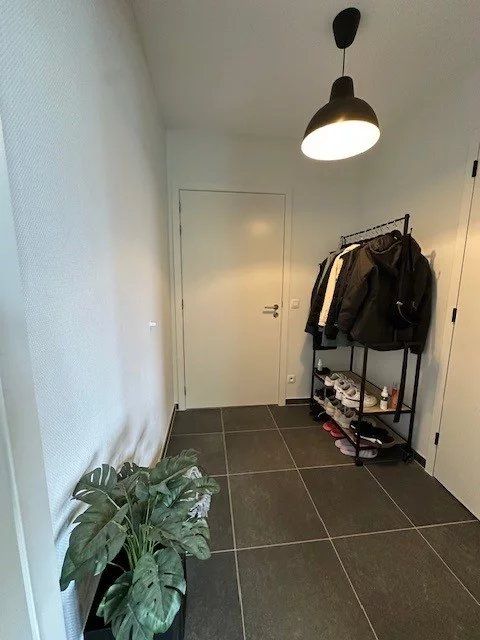 Modern appartement met 2 slaapkamers, terras en 2 ondergrondse staanplaatsen. foto 2
