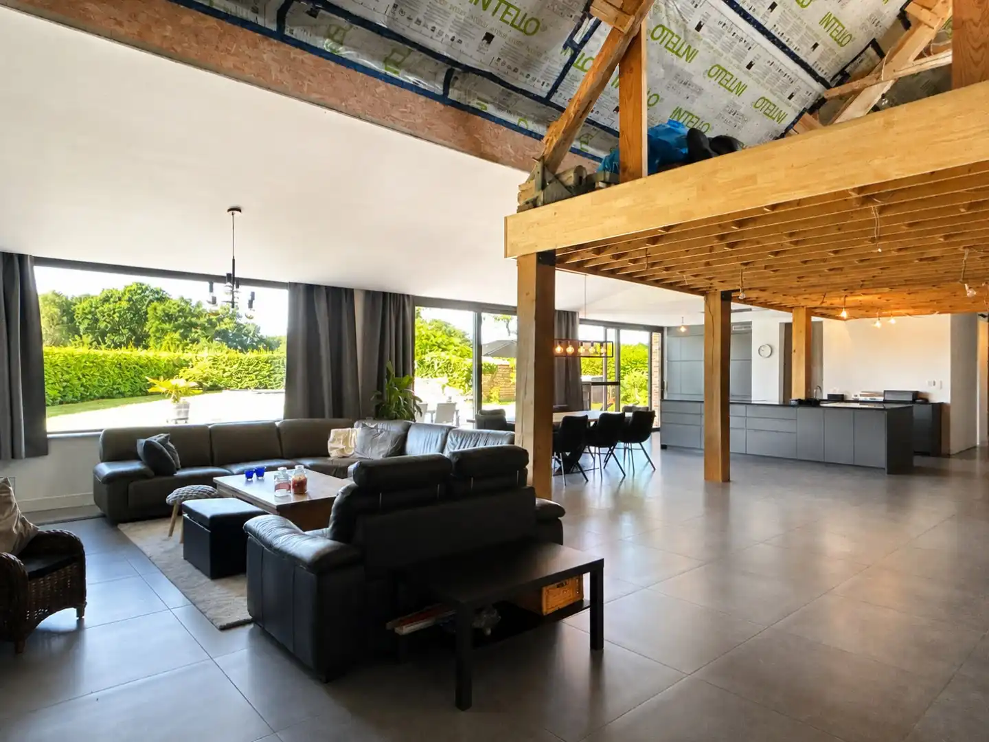 Gerenoveerde hoeve in loftstijl met zwembad op 12a 97ca foto 5