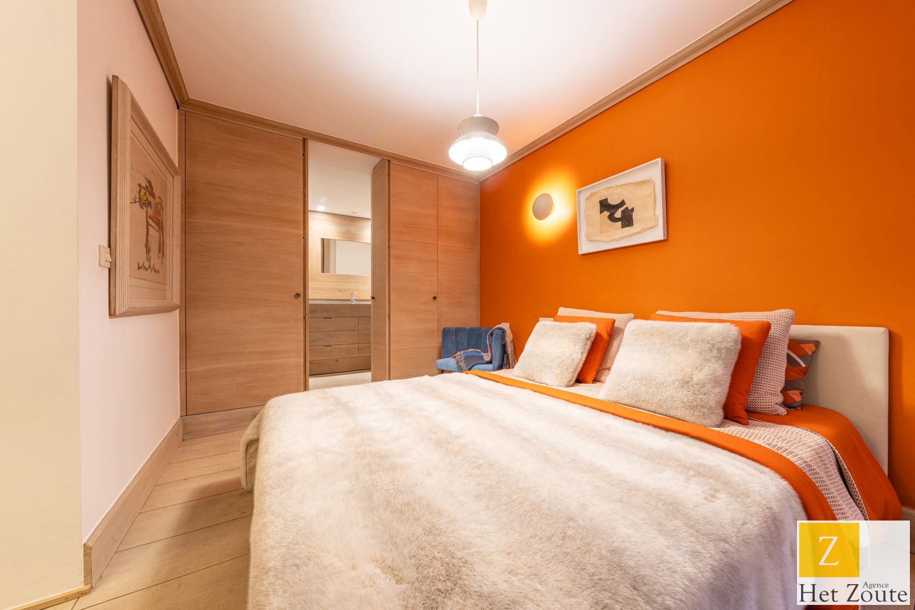 Volumineus en lichtrijk appartement in het hart van Knokke foto 17